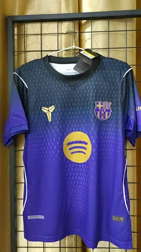 Maillot de joueur violet du FC Barcelone, saison 2025/26