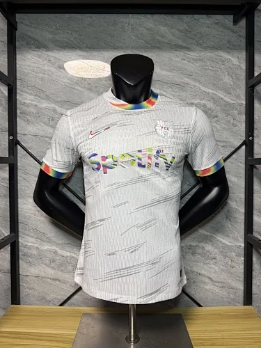 Maillot version joueur spécial blanc Barcelone 2025/26