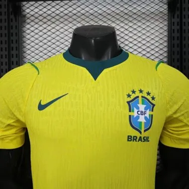 Brazil 2025/26 Home player version (S-2XL)
