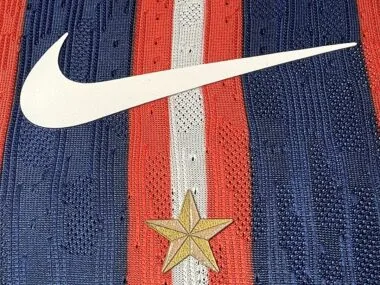 Maillot « White Special » de l'équipe d'Angleterre 2026, version joueur (S-2XL)