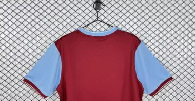 Retro Aston Villa 2009/10 home soccer Jersey