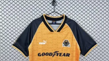 Retro Wolverhampton Wanderers 1996/98 home Jersey (S-2XL)
