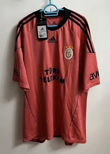 10-11 Galatasaray third away retro jersey