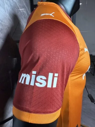 Galatasaray 2025/26 home Player Version Jersey (S-2XL)