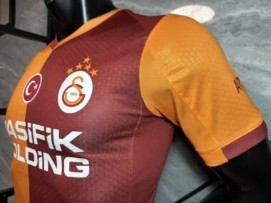 Galatasaray 2025/26 home Player Version Jersey (S-2XL)