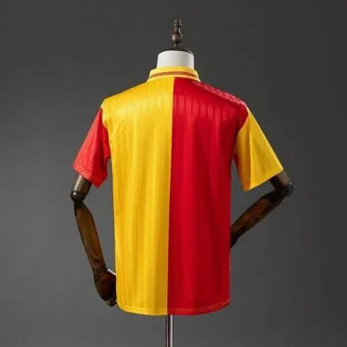 Retro 1996/97 Galatasaray home jersey (S-XXL)