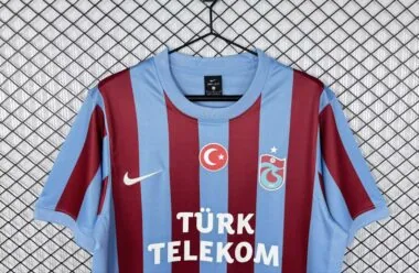 Retro 2010-11 Trabzonspor home Jersey (S-2XL)