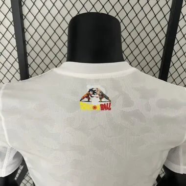 Maillot blanc du PSG, version spéciale joueur, numéros 24 et 25