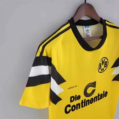 1989, Dortmund (en casa)