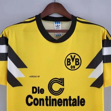 1989, Dortmund (en casa)