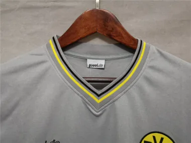 2000 Dortmund away grey