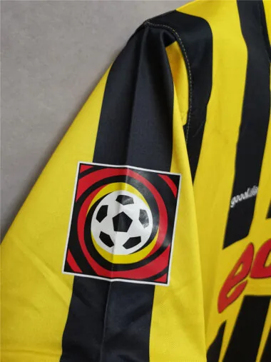 Camiseta amarilla de local del Dortmund de 2000