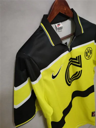 96-97 Dortmund UCL version