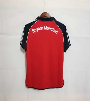 00-01 Bayern Munich Champions League home red