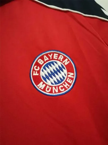 00-01 Bayern Munich Champions League home red