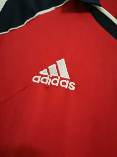 00-01 Bayern Munich Champions League home red