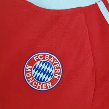 00-01 Bayern Munich home