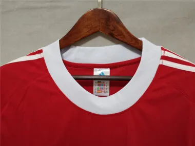 01-02 Bayern Munich Champions League home red