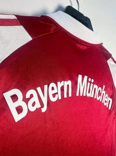 03-04 Bayern home retro jersey