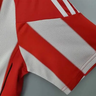 10-11 Bayern Munich home