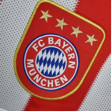 10-11 Bayern Munich home