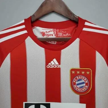 10-11 Bayern Munich home