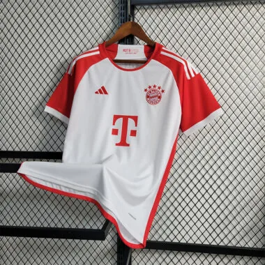 23-24 Bayern home