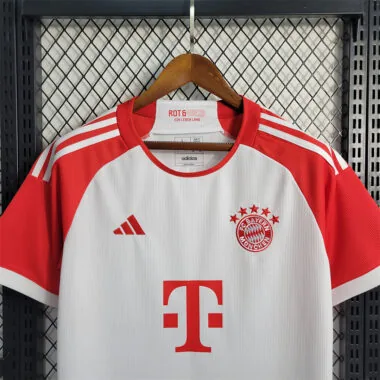 23-24 Bayern home