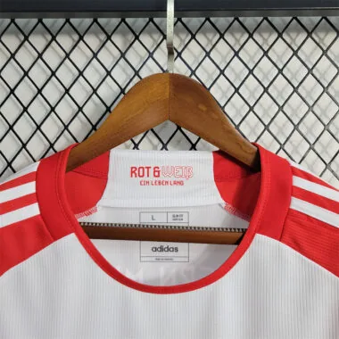 23-24 Bayern home