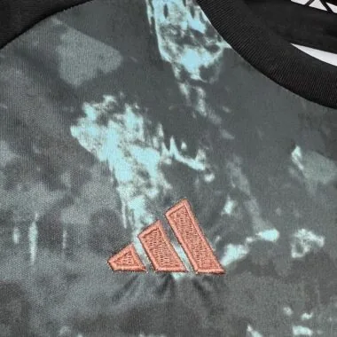 24-25 Bayern Away Kid kit