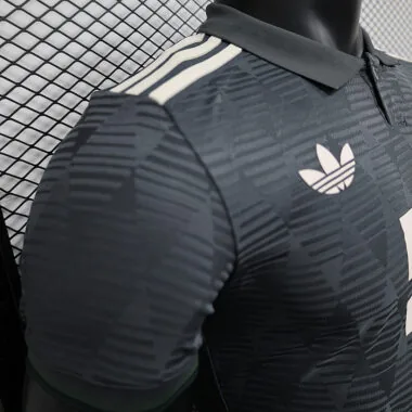 24-25 Bayern Oktoberfest Player Version Jersey (S-XXL)