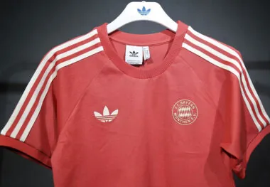 24-25 Bayern red cotton shirt