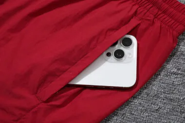 Ensemble coupe-vent rouge Bayern 24-25 - $56