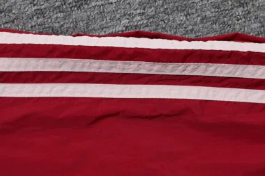 Ensemble coupe-vent rouge Bayern 24-25 - $56