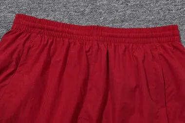 Ensemble coupe-vent rouge Bayern 24-25 - $56