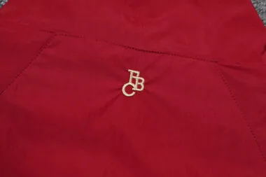 Ensemble coupe-vent rouge Bayern 24-25 - $56