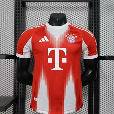 Maillot domicile du Bayern, version joueur, 25-26