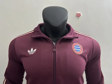 25-26 Bayern red retro model jacket