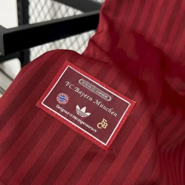Camisa especial vermelha do Bayern 25-26