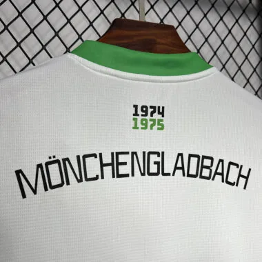 Camiseta local del Borussia Mönchengladbach 24-25