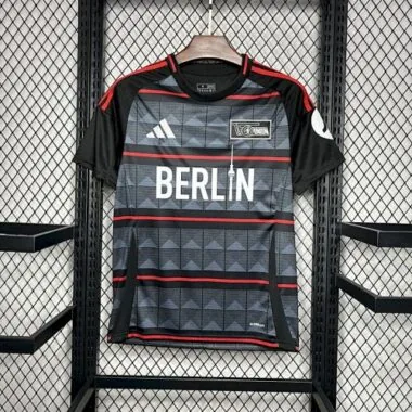 Camisa de futebol do Union Berlin para jogos fora de casa, n.º 24-25