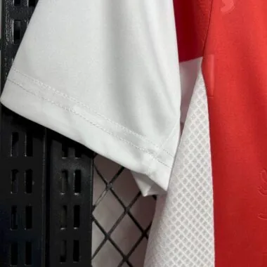 Camiseta de local del Union Berlin 24-25