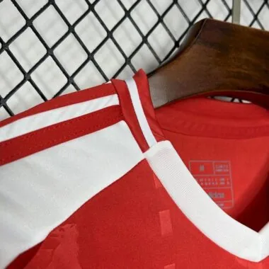 Camiseta de local del Union Berlin 24-25