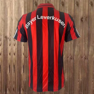 Camisa retro do Leverkusen para jogos em casa da época 01-02