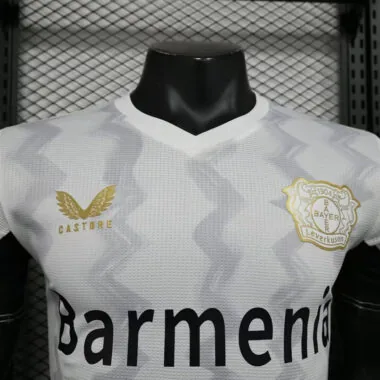 Camisa de jogador do Bayer 04 Leverkusen para jogos fora de casa, 24-25