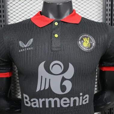 Camiseta de jugador de la edición del 120.º aniversario del Bayer Leverkusen (24-25)