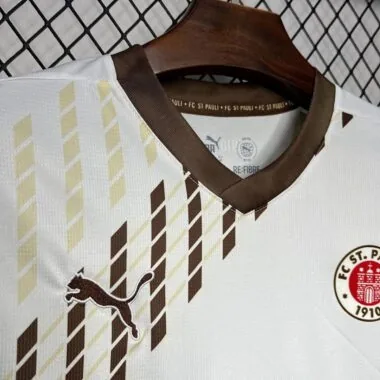 Camiseta de visitante del FC St. Pauli 24-25