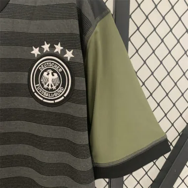 Camiseta retro de Alemania para partidos fuera de casa de 2016