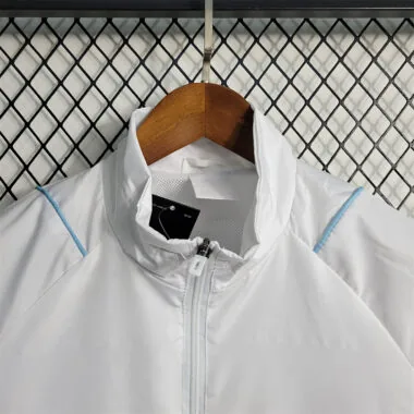 23-24 Chaqueta cortavientos Alemania