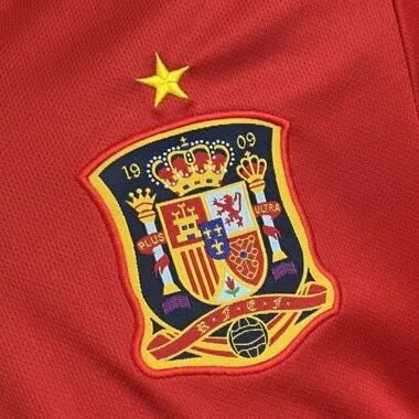 2013 Spain home retro jersey